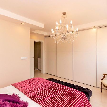 The White Apartment: Luxury, Beach And Design Valencia Exterior photo