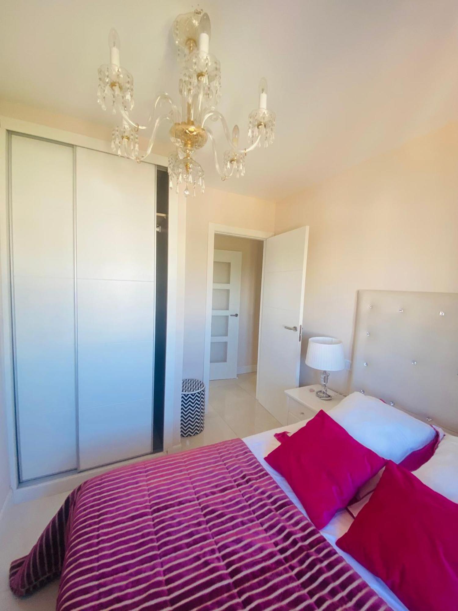 The White Apartment: Luxury, Beach And Design Valencia Exterior photo