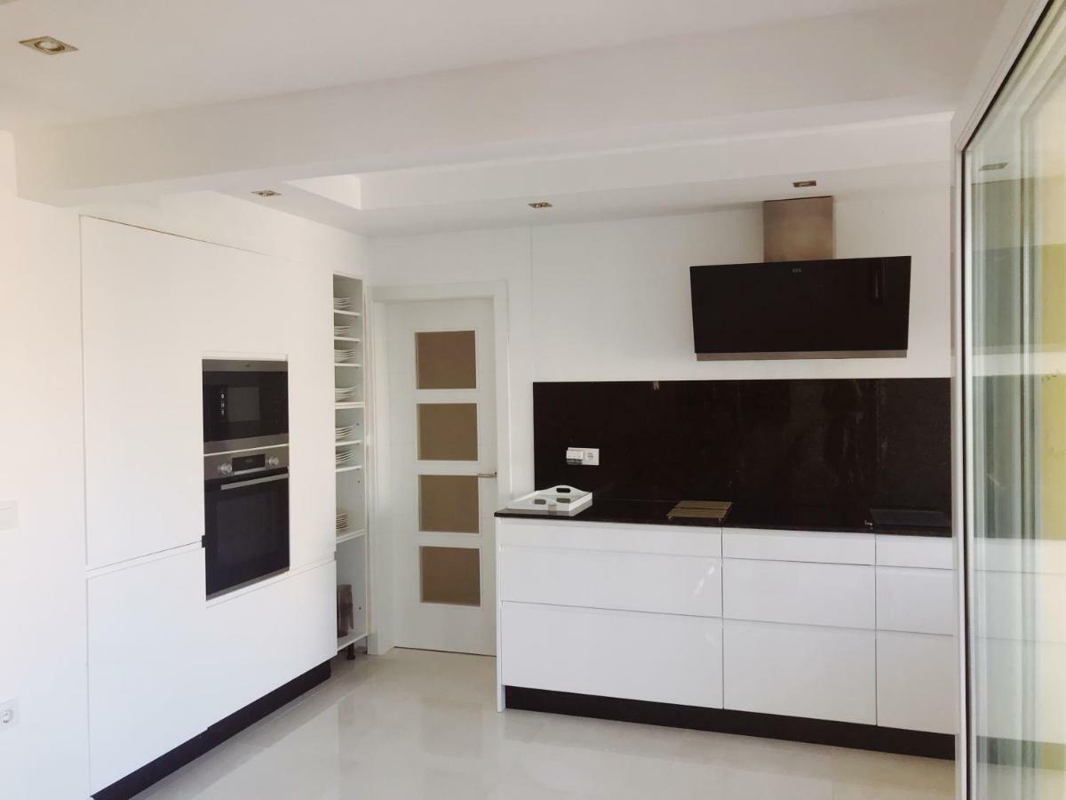 The White Apartment: Luxury, Beach And Design Valencia Exterior photo